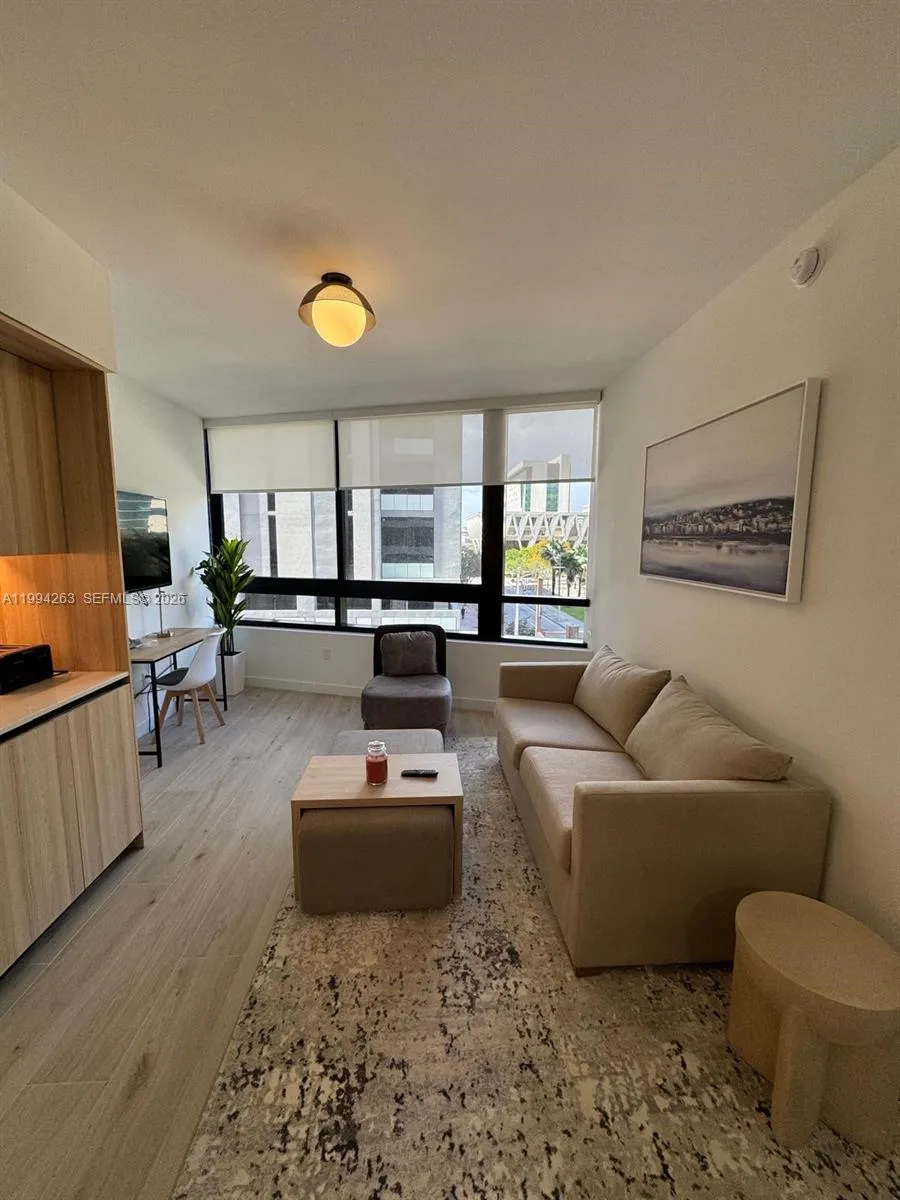225 N Miami Ave 302, Miami, Florida 33128, Miami, Florida 33128, 1 Bedroom Bedrooms, ,1 BathroomBathrooms,Residential Lease,For Rent,225 N Miami Ave 302, Miami, Florida 33128,A11994263