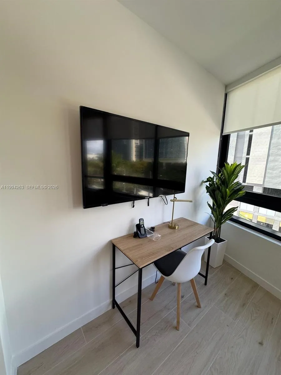 225 N Miami Ave 302, Miami, Florida 33128, Miami, Florida 33128, 1 Bedroom Bedrooms, ,1 BathroomBathrooms,Residential Lease,For Rent,225 N Miami Ave 302, Miami, Florida 33128,A11994263