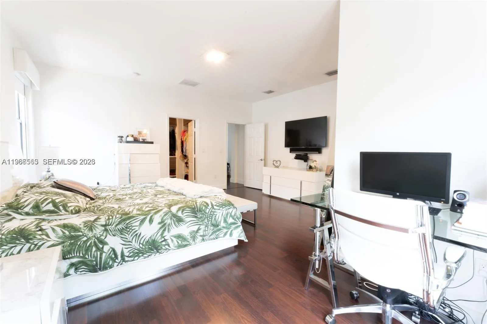 10560 Nw 69 Ter 10560, Doral, Florida 33178, Doral, Florida 33178, 4 Bedrooms Bedrooms, ,4 BathroomsBathrooms,Residential Lease,For Rent,10560 Nw 69 Ter 10560, Doral, Florida 33178,A11966563