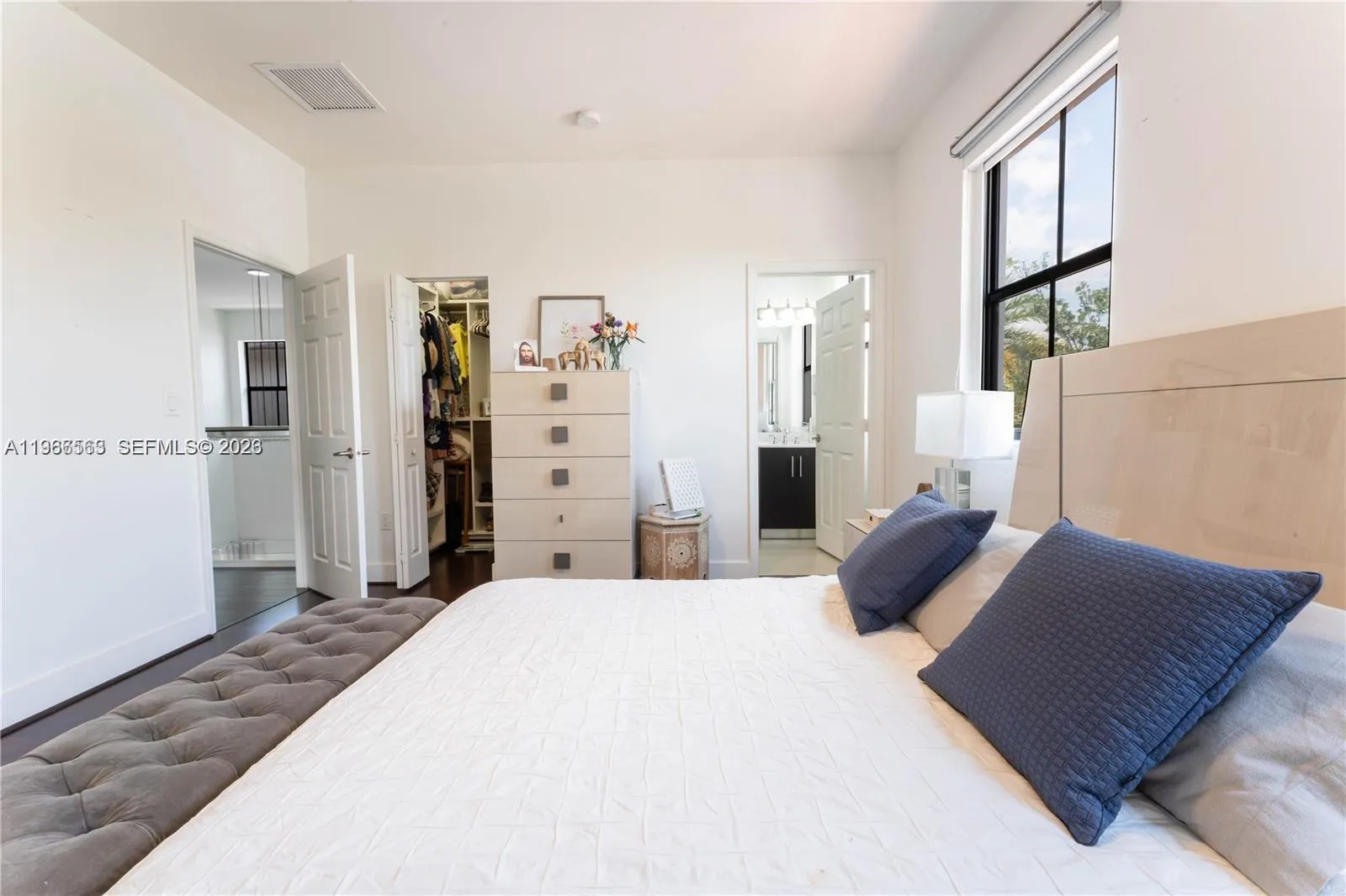 10560 Nw 69 Ter 10560, Doral, Florida 33178, Doral, Florida 33178, 4 Bedrooms Bedrooms, ,4 BathroomsBathrooms,Residential Lease,For Rent,10560 Nw 69 Ter 10560, Doral, Florida 33178,A11966563