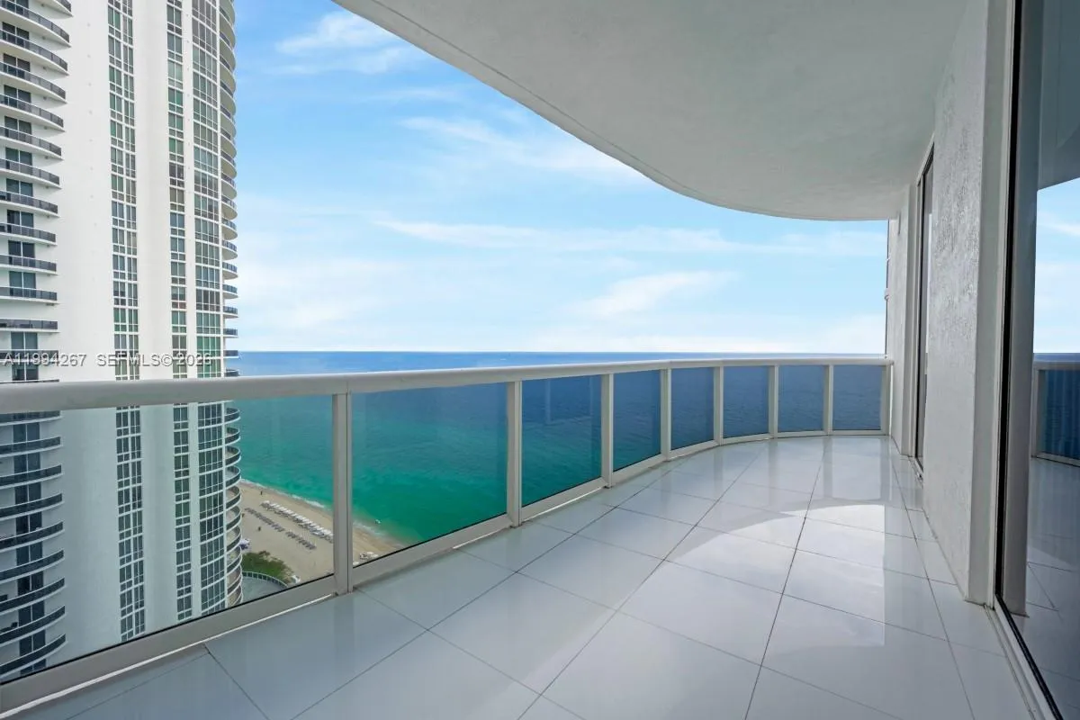 15811 Collins Ave 2002, Sunny Isles Beach, Florida, Sunny Isles Beach, Florida 33160, 3 Bedrooms Bedrooms, ,3 BathroomsBathrooms,Residential Lease,For Rent,15811 Collins Ave 2002, Sunny Isles Beach, Florida,A11994267