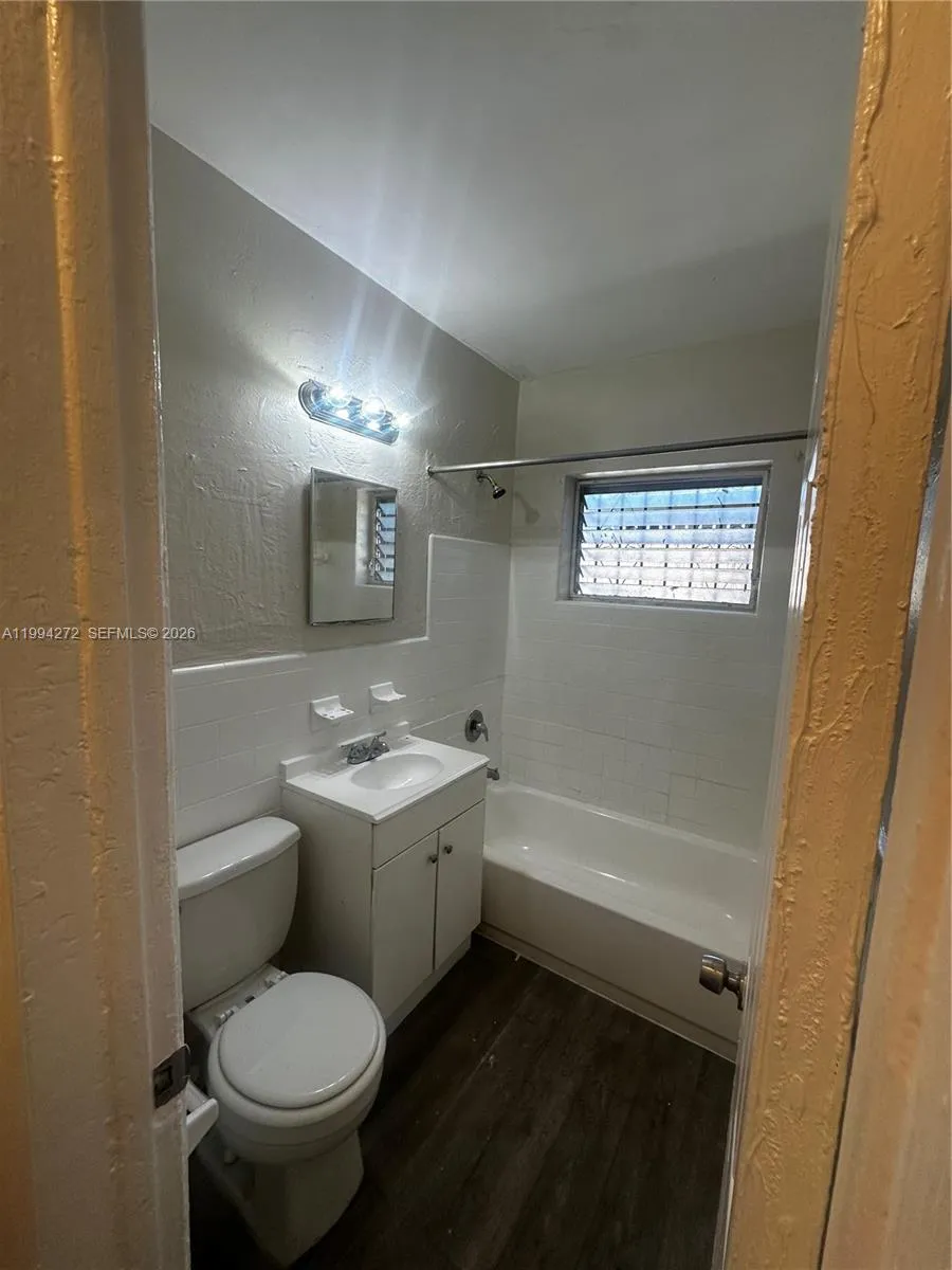 112 Ne 63rd St 112, Miami, Florida 33138, Miami, Florida 33138, 1 Bedroom Bedrooms, ,1 BathroomBathrooms,Residential Lease,For Rent,112 Ne 63rd St 112, Miami, Florida 33138,A11994272