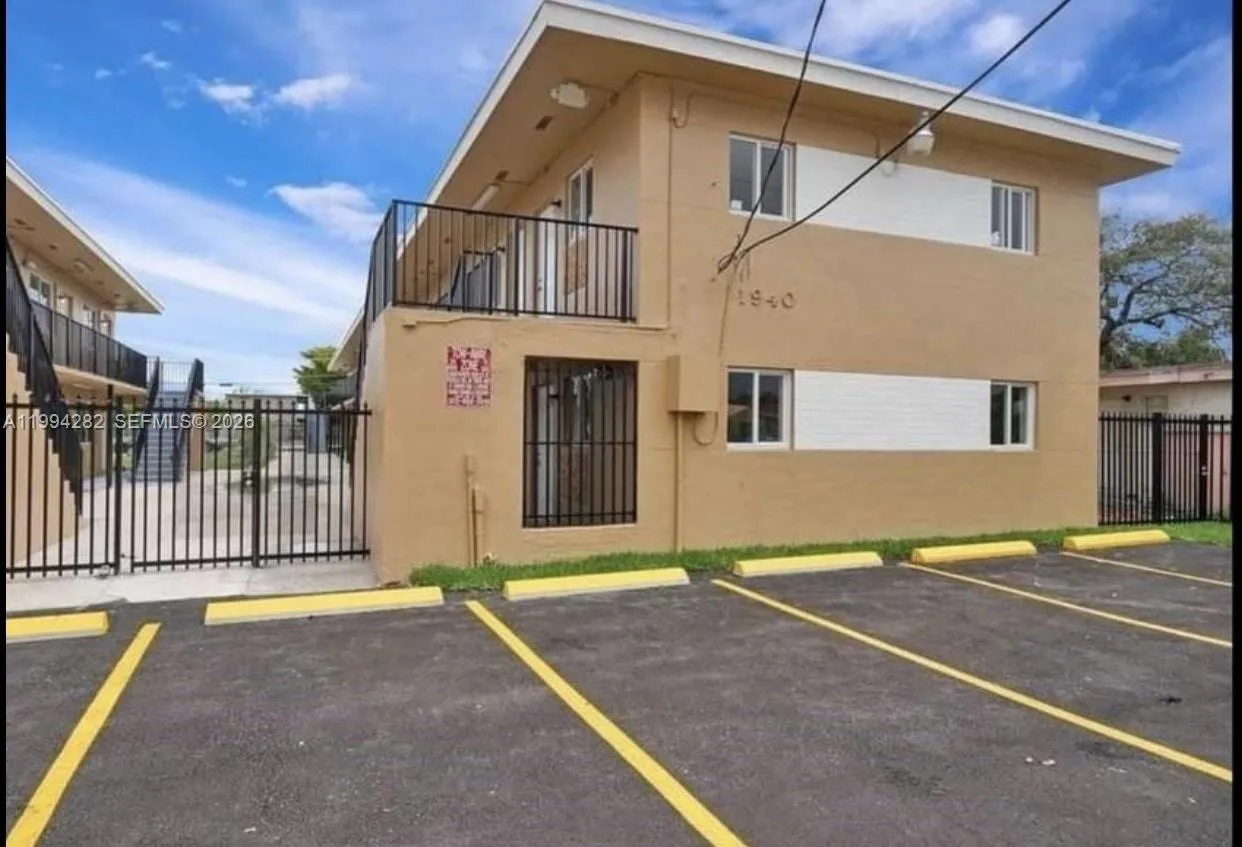 1940 Washington Ave 11, Opa Locka, Florida 33054, Opa Locka, Florida 33054, 2 Bedrooms Bedrooms, ,1 BathroomBathrooms,Residential Lease,For Rent,1940 Washington Ave 11, Opa Locka, Florida 33054,A11994282