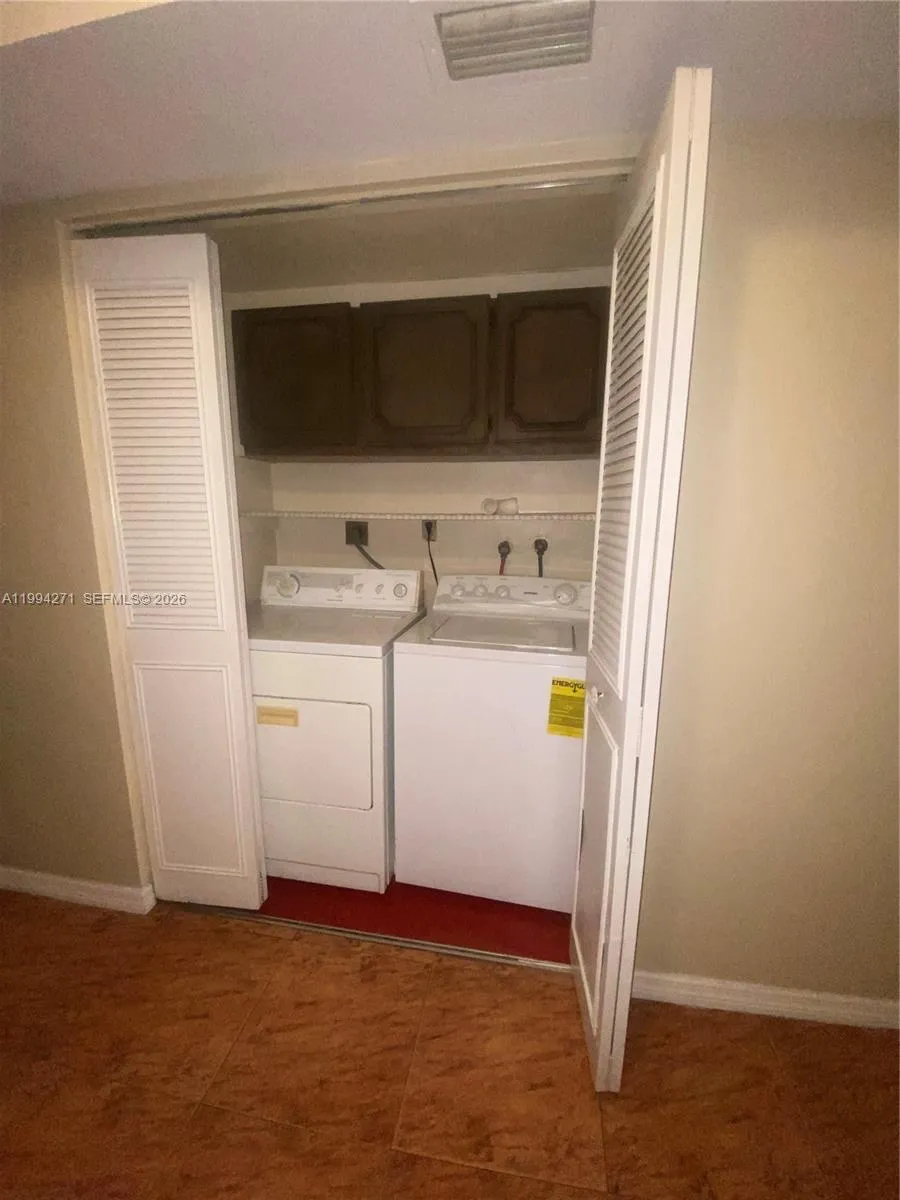 2627 Nw 47th Ter 206, Lauderdale Lakes, Florida 33, Lauderdale Lakes, Florida 33313, 3 Bedrooms Bedrooms, ,2 BathroomsBathrooms,Residential,For Sale,2627 Nw 47th Ter 206, Lauderdale Lakes, Florida 33,A11994271