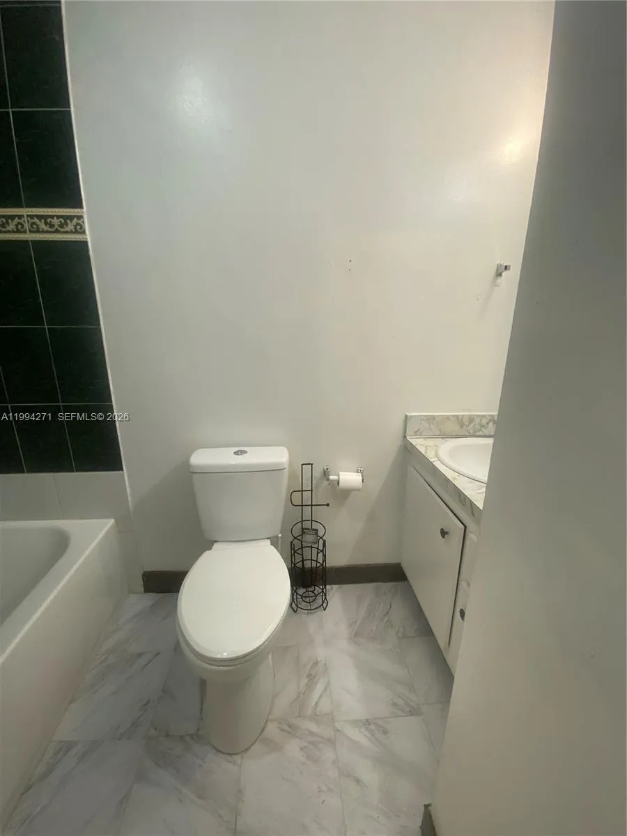 2627 Nw 47th Ter 206, Lauderdale Lakes, Florida 33, Lauderdale Lakes, Florida 33313, 3 Bedrooms Bedrooms, ,2 BathroomsBathrooms,Residential,For Sale,2627 Nw 47th Ter 206, Lauderdale Lakes, Florida 33,A11994271