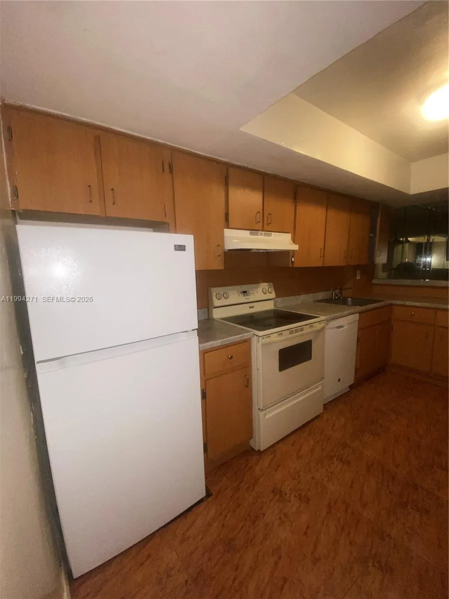 2627 Nw 47th Ter 206, Lauderdale Lakes, Florida 33, Lauderdale Lakes, Florida 33313, 3 Bedrooms Bedrooms, ,2 BathroomsBathrooms,Residential,For Sale,2627 Nw 47th Ter 206, Lauderdale Lakes, Florida 33,A11994271