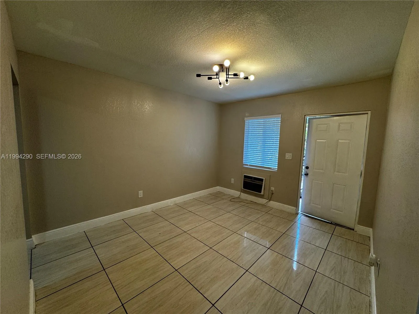 1940 Washington Ave 12, Opa Locka, Florida 33054, Opa Locka, Florida 33054, 2 Bedrooms Bedrooms, ,1 BathroomBathrooms,Residential Lease,For Rent,1940 Washington Ave 12, Opa Locka, Florida 33054,A11994290