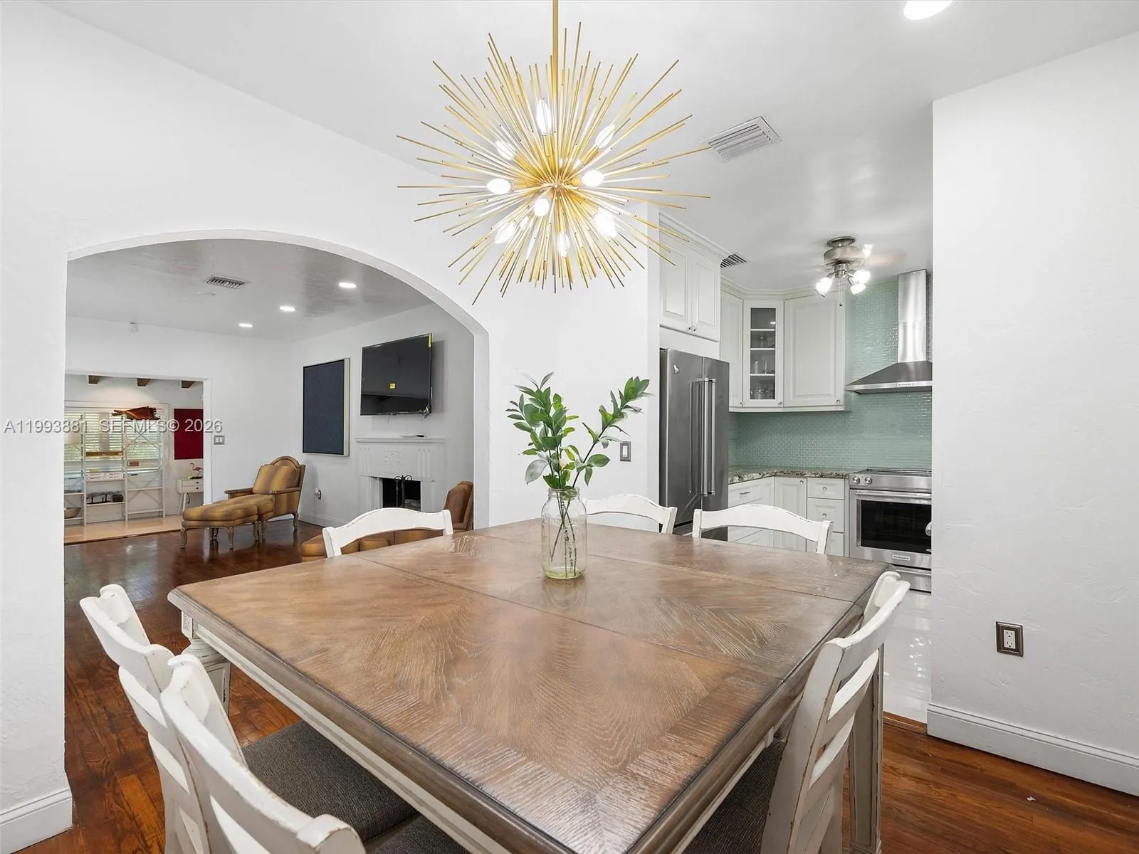 314 Romano Ave 0, Coral Gables, Florida 33134, Coral Gables, Florida 33134, 2 Bedrooms Bedrooms, ,1 BathroomBathrooms,Residential Lease,For Rent,314 Romano Ave 0, Coral Gables, Florida 33134,A11993881