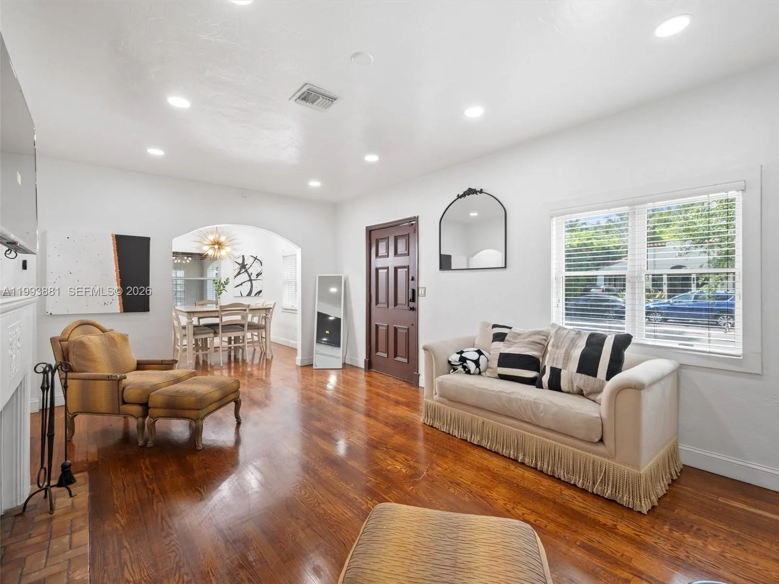 314 Romano Ave 0, Coral Gables, Florida 33134, Coral Gables, Florida 33134, 2 Bedrooms Bedrooms, ,1 BathroomBathrooms,Residential Lease,For Rent,314 Romano Ave 0, Coral Gables, Florida 33134,A11993881