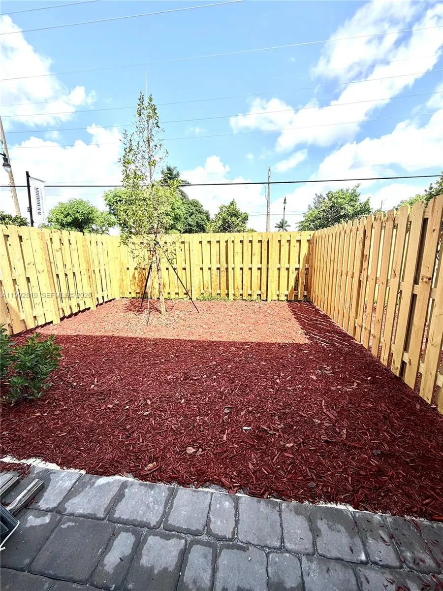 359 Ne 16th St, Florida City, Florida 33034, Florida City, Florida 33034, 3 Bedrooms Bedrooms, ,3 BathroomsBathrooms,Residential Lease,For Rent,359 Ne 16th St, Florida City, Florida 33034,A11992819