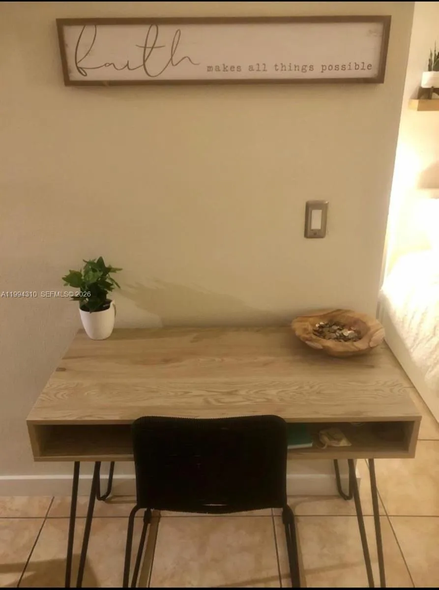 620 76th St 11, Miami Beach, Florida 33141, Miami Beach, Florida 33141, ,1 BathroomBathrooms,Residential Lease,For Rent,620 76th St 11, Miami Beach, Florida 33141,A11994310