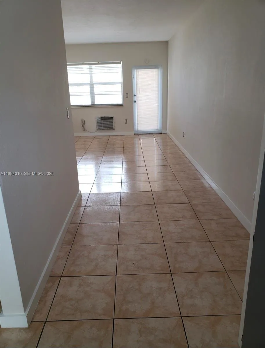 620 76th St 11, Miami Beach, Florida 33141, Miami Beach, Florida 33141, ,1 BathroomBathrooms,Residential Lease,For Rent,620 76th St 11, Miami Beach, Florida 33141,A11994310