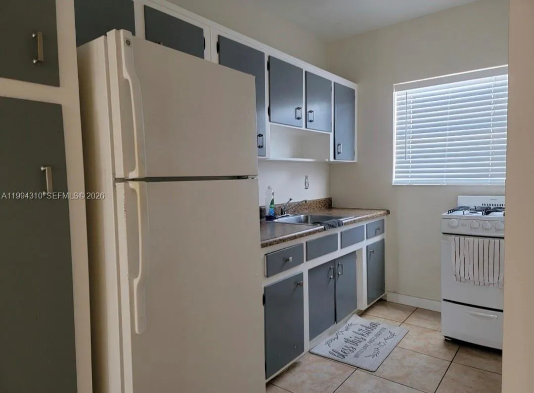 620 76th St 11, Miami Beach, Florida 33141, Miami Beach, Florida 33141, ,1 BathroomBathrooms,Residential Lease,For Rent,620 76th St 11, Miami Beach, Florida 33141,A11994310