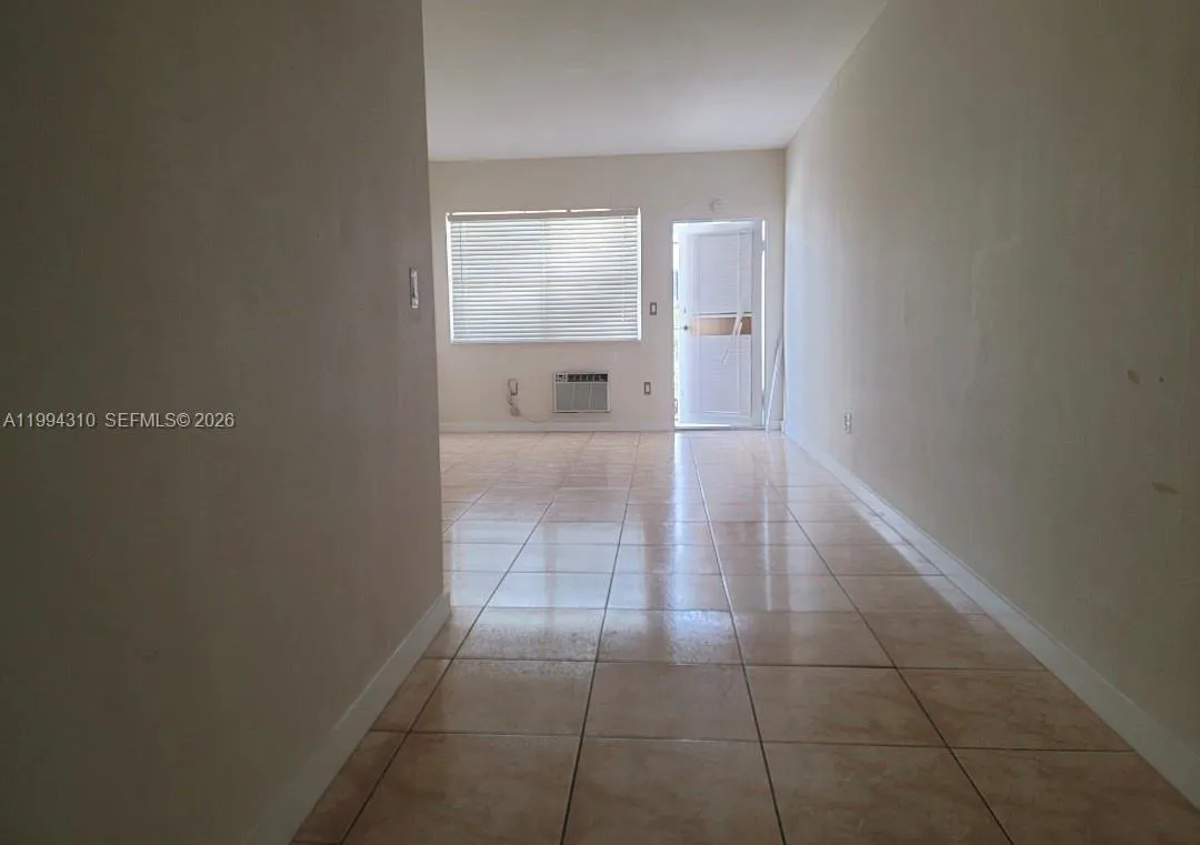 620 76th St 11, Miami Beach, Florida 33141, Miami Beach, Florida 33141, ,1 BathroomBathrooms,Residential Lease,For Rent,620 76th St 11, Miami Beach, Florida 33141,A11994310