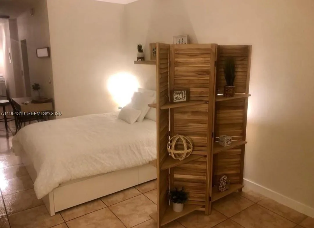 620 76th St 11, Miami Beach, Florida 33141, Miami Beach, Florida 33141, ,1 BathroomBathrooms,Residential Lease,For Rent,620 76th St 11, Miami Beach, Florida 33141,A11994310