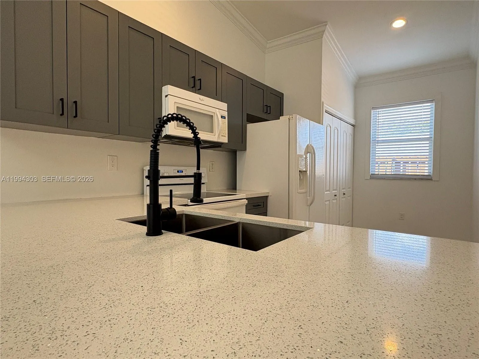 6702 Nw 190th St 6702, Hialeah, Florida 33015, Hialeah, Florida 33015, 2 Bedrooms Bedrooms, ,2 BathroomsBathrooms,Residential Lease,For Rent,6702 Nw 190th St 6702, Hialeah, Florida 33015,A11994303