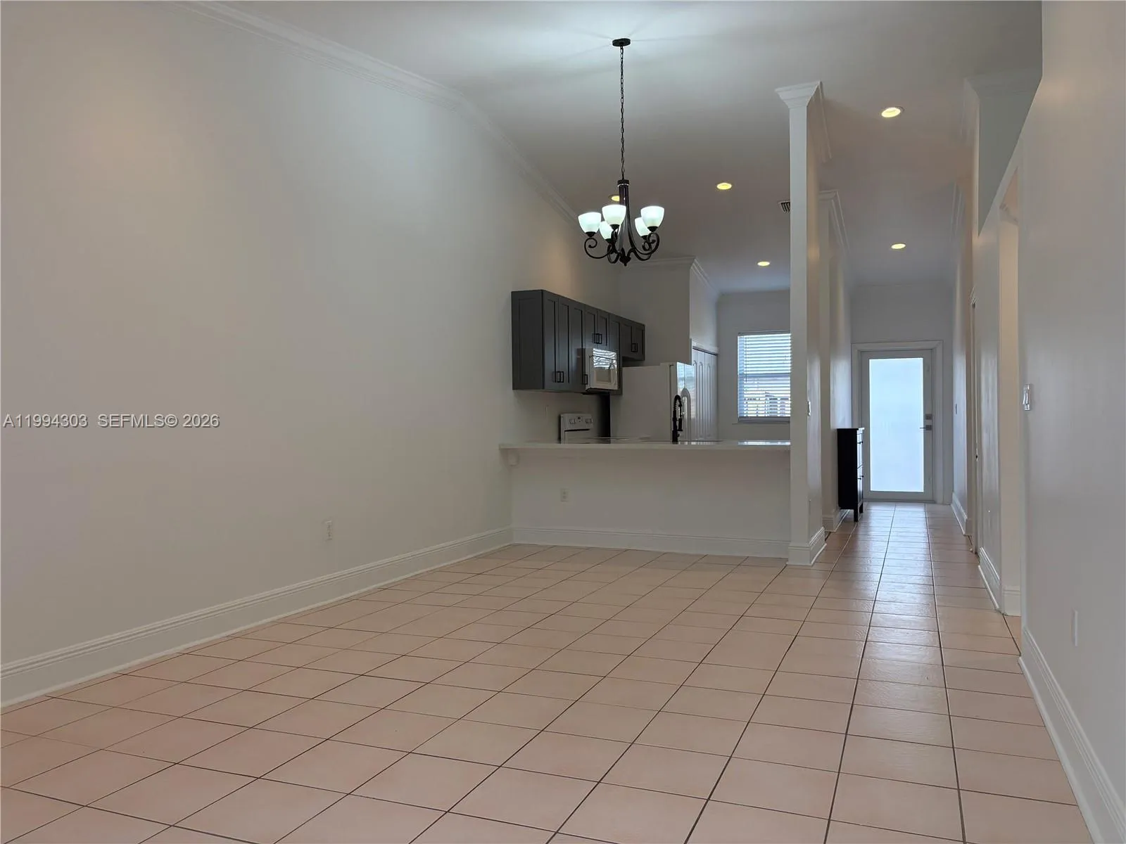 6702 Nw 190th St 6702, Hialeah, Florida 33015, Hialeah, Florida 33015, 2 Bedrooms Bedrooms, ,2 BathroomsBathrooms,Residential Lease,For Rent,6702 Nw 190th St 6702, Hialeah, Florida 33015,A11994303