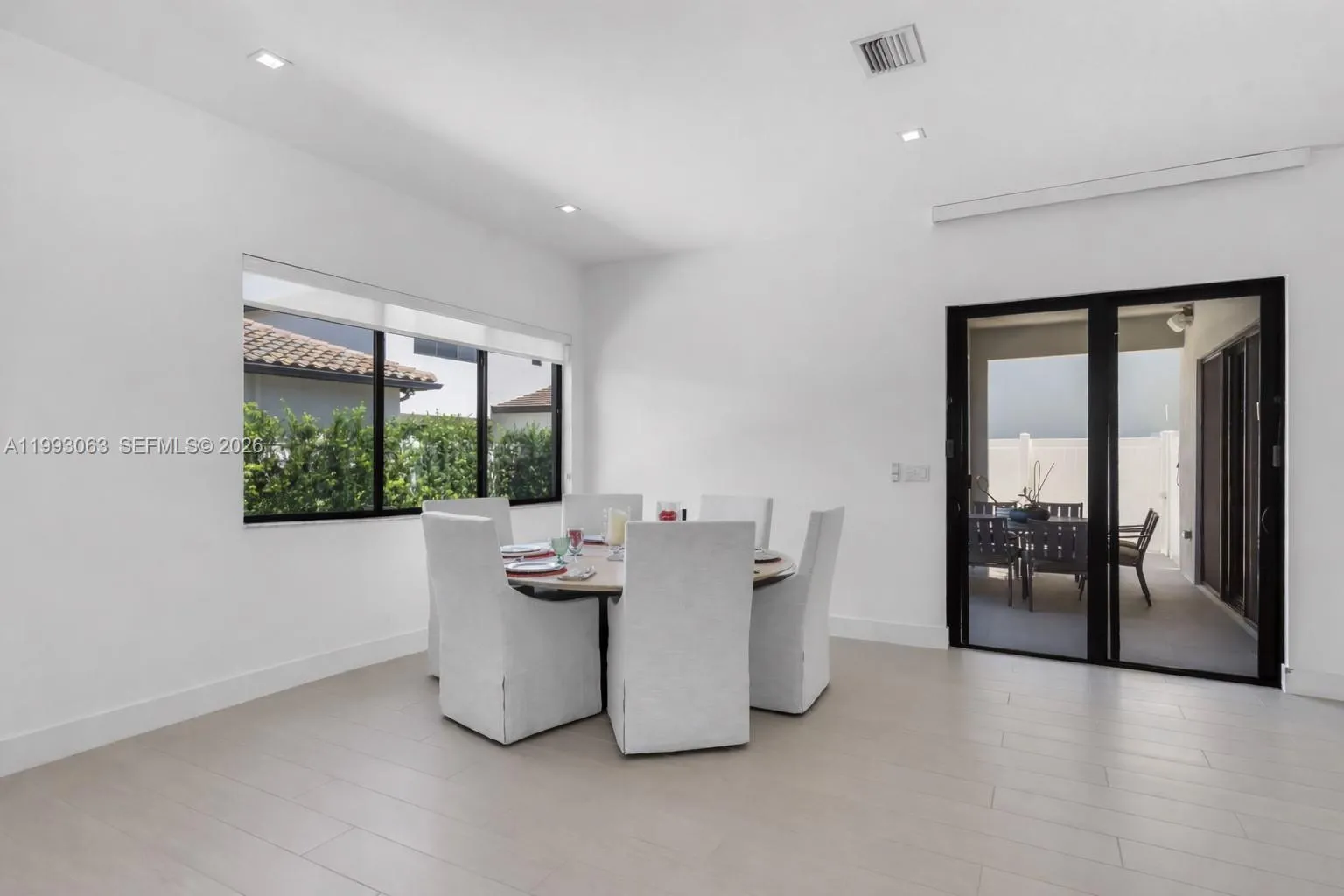 8019 Nw 46th Ter, Doral, Florida 33166, Doral, Florida 33166, 4 Bedrooms Bedrooms, ,3 BathroomsBathrooms,Residential,For Sale,8019 Nw 46th Ter, Doral, Florida 33166,A11993063