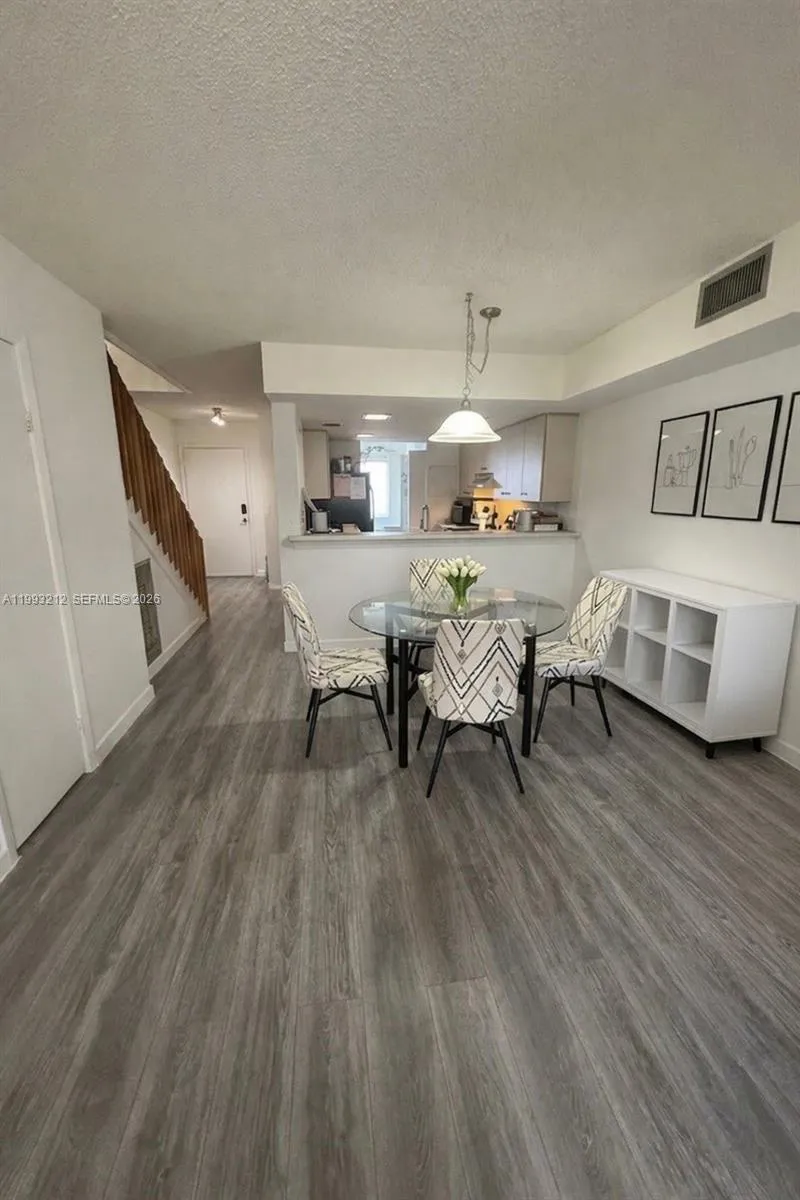4321 Sw 70th Ter, Davie, Florida 33314, Davie, Florida 33314, 2 Bedrooms Bedrooms, ,2 BathroomsBathrooms,Residential,For Sale,4321 Sw 70th Ter, Davie, Florida 33314,A11993212
