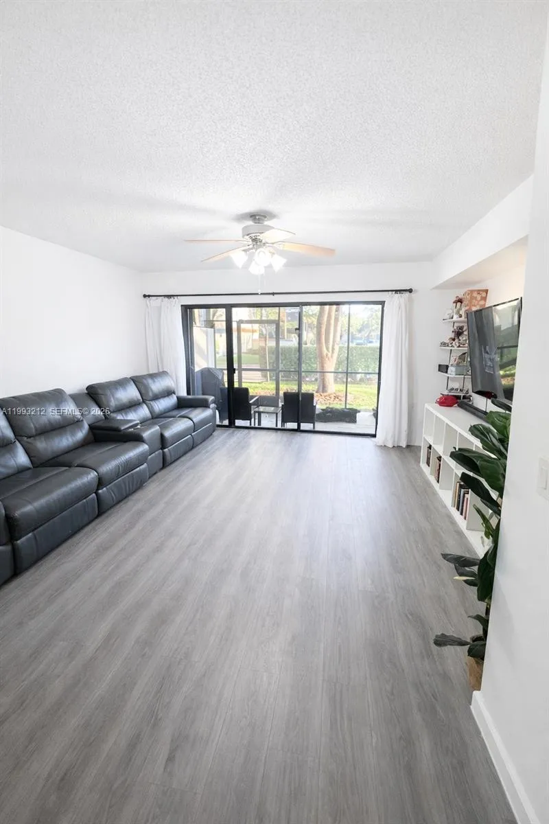 4321 Sw 70th Ter, Davie, Florida 33314, Davie, Florida 33314, 2 Bedrooms Bedrooms, ,2 BathroomsBathrooms,Residential,For Sale,4321 Sw 70th Ter, Davie, Florida 33314,A11993212