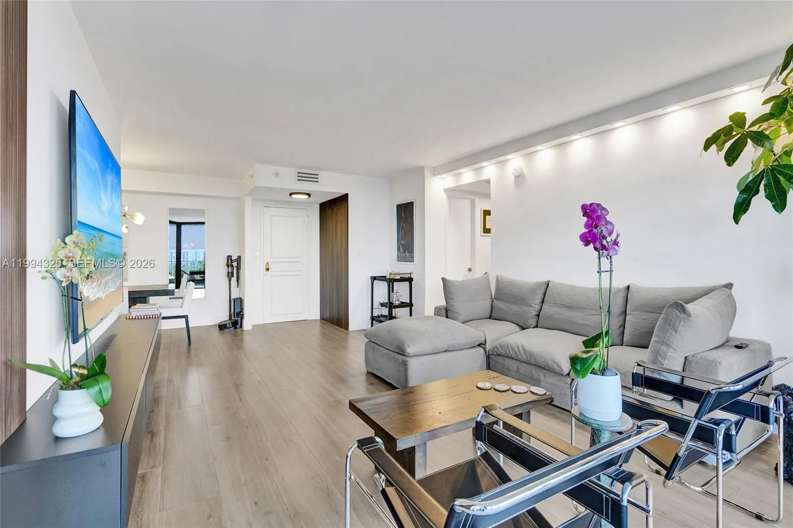 1000 Quayside Ter 707, Miami, Florida 33138, Miami, Florida 33138, 2 Bedrooms Bedrooms, ,2 BathroomsBathrooms,Residential,For Sale,1000 Quayside Ter 707, Miami, Florida 33138,A11994325