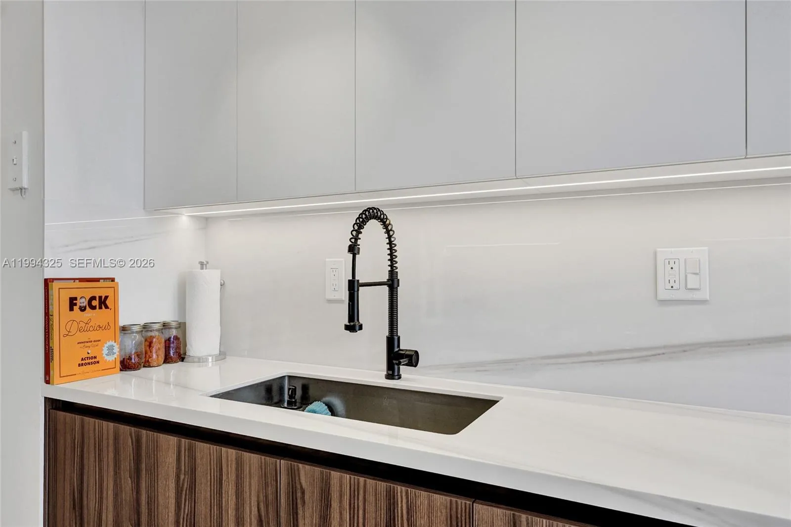 1000 Quayside Ter 707, Miami, Florida 33138, Miami, Florida 33138, 2 Bedrooms Bedrooms, ,2 BathroomsBathrooms,Residential,For Sale,1000 Quayside Ter 707, Miami, Florida 33138,A11994325