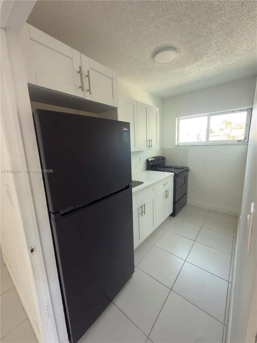 2622 Nw 24th St 3a, Miami, Florida 33142, Miami, Florida 33142, 1 Bedroom Bedrooms, ,1 BathroomBathrooms,Residential Lease,For Rent,2622 Nw 24th St 3a, Miami, Florida 33142,A11994215
