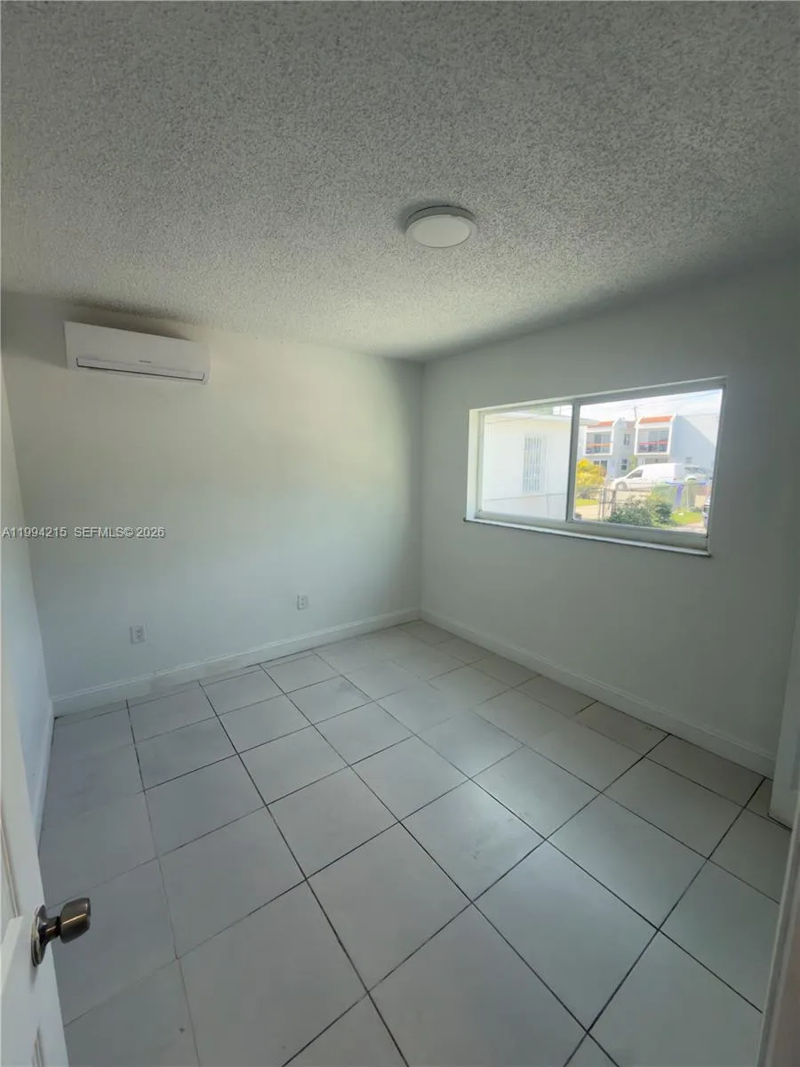 2622 Nw 24th St 3a, Miami, Florida 33142, Miami, Florida 33142, 1 Bedroom Bedrooms, ,1 BathroomBathrooms,Residential Lease,For Rent,2622 Nw 24th St 3a, Miami, Florida 33142,A11994215