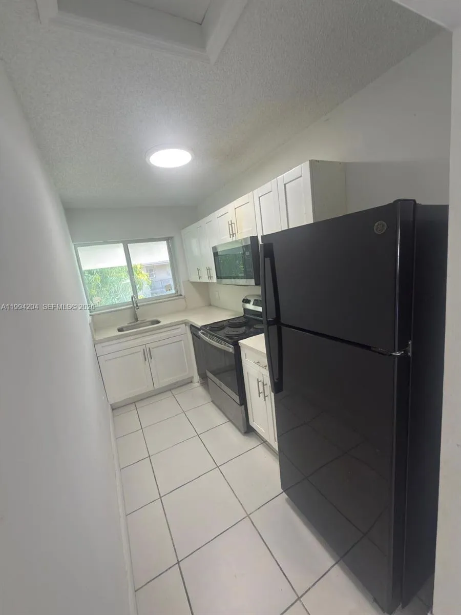 2622 Nw 24th St 1b, Miami, Florida 33142, Miami, Florida 33142, 1 Bedroom Bedrooms, ,1 BathroomBathrooms,Residential Lease,For Rent,2622 Nw 24th St 1b, Miami, Florida 33142,A11994204