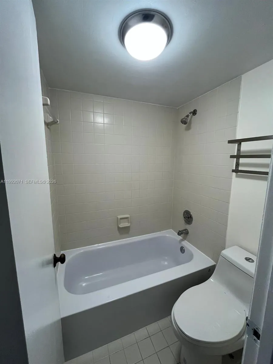 8810 Sw 132nd Pl 409dn, Miami, Florida 33186, Miami, Florida 33186, 3 Bedrooms Bedrooms, ,2 BathroomsBathrooms,Residential Lease,For Rent,8810 Sw 132nd Pl 409dn, Miami, Florida 33186,A11992071