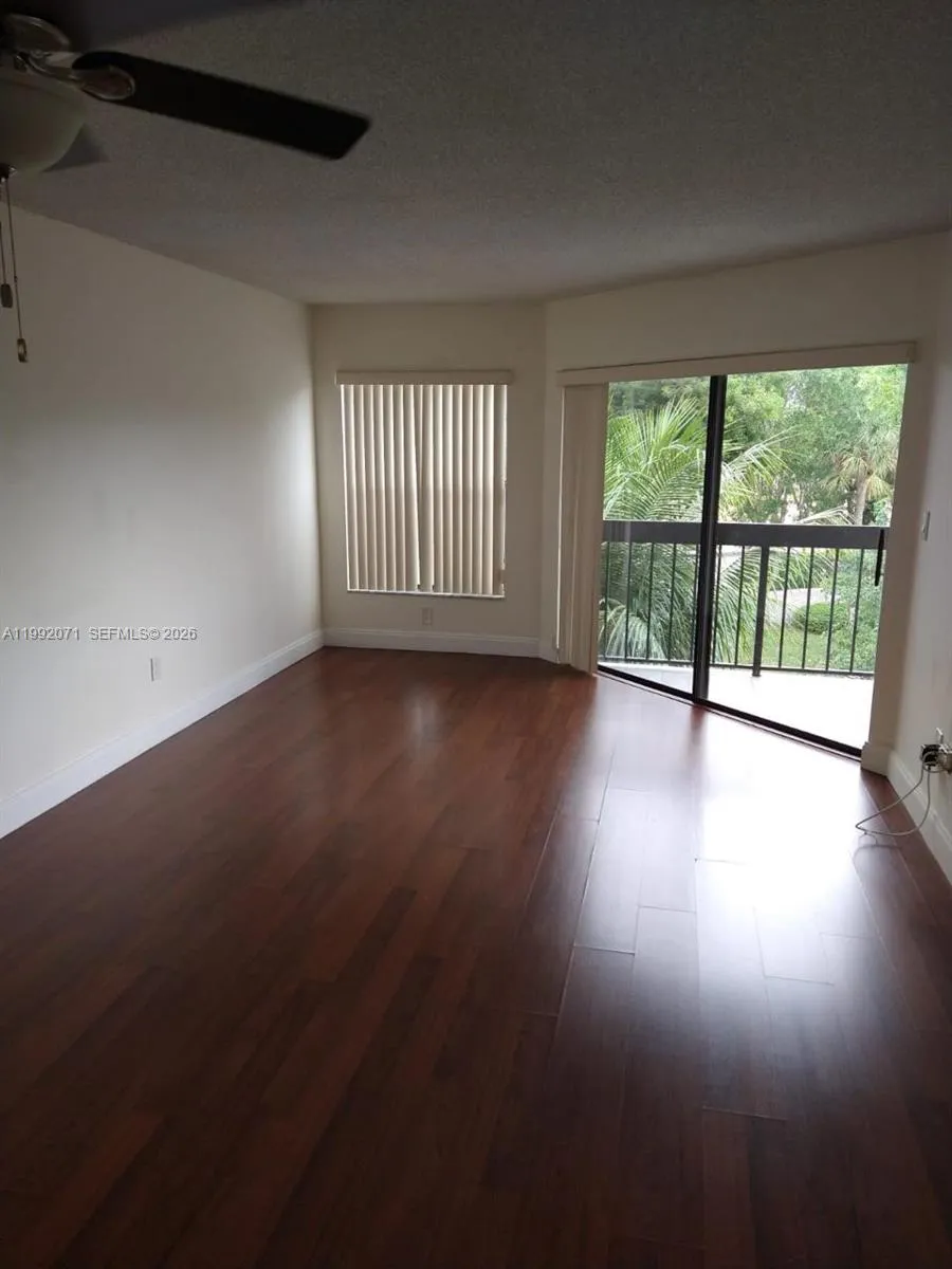 8810 Sw 132nd Pl 409dn, Miami, Florida 33186, Miami, Florida 33186, 3 Bedrooms Bedrooms, ,2 BathroomsBathrooms,Residential Lease,For Rent,8810 Sw 132nd Pl 409dn, Miami, Florida 33186,A11992071