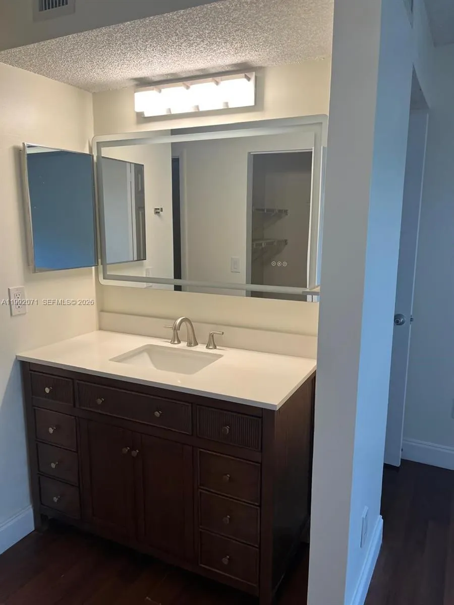 8810 Sw 132nd Pl 409dn, Miami, Florida 33186, Miami, Florida 33186, 3 Bedrooms Bedrooms, ,2 BathroomsBathrooms,Residential Lease,For Rent,8810 Sw 132nd Pl 409dn, Miami, Florida 33186,A11992071