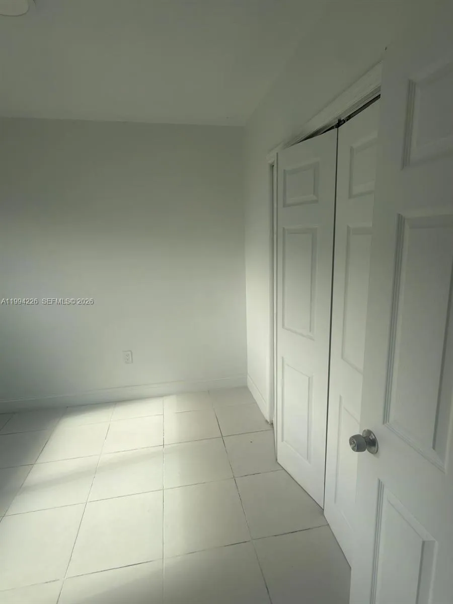2622 Nw 24th St 3b, Miami, Florida 33142, Miami, Florida 33142, 1 Bedroom Bedrooms, ,1 BathroomBathrooms,Residential Lease,For Rent,2622 Nw 24th St 3b, Miami, Florida 33142,A11994226