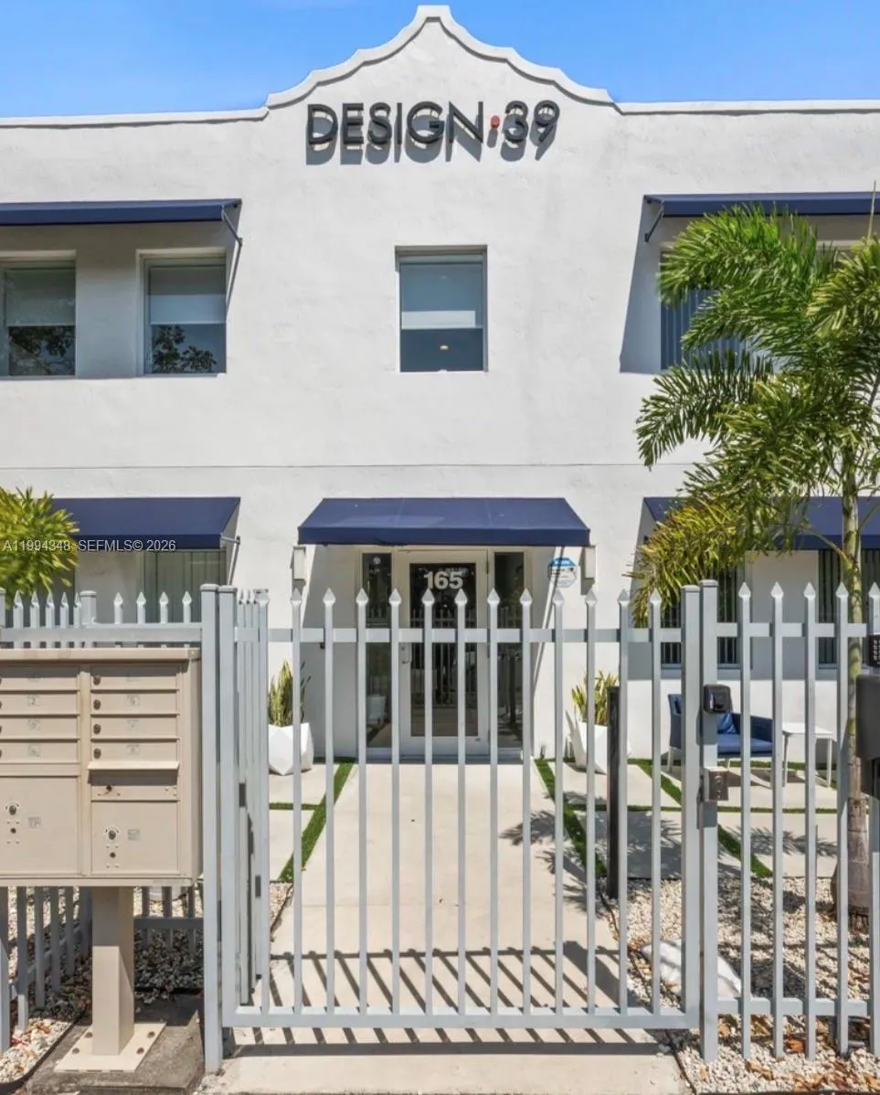 165 Nw 39th St 7, Miami, Florida 33127, Miami, Florida 33127, 1 Bedroom Bedrooms, ,1 BathroomBathrooms,Residential Lease,For Rent,165 Nw 39th St 7, Miami, Florida 33127,A11994348