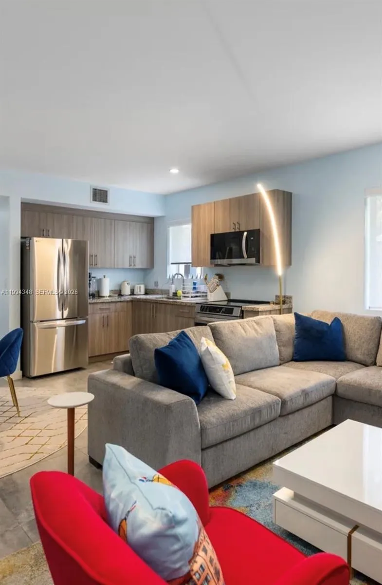 165 Nw 39th St 7, Miami, Florida 33127, Miami, Florida 33127, 1 Bedroom Bedrooms, ,1 BathroomBathrooms,Residential Lease,For Rent,165 Nw 39th St 7, Miami, Florida 33127,A11994348