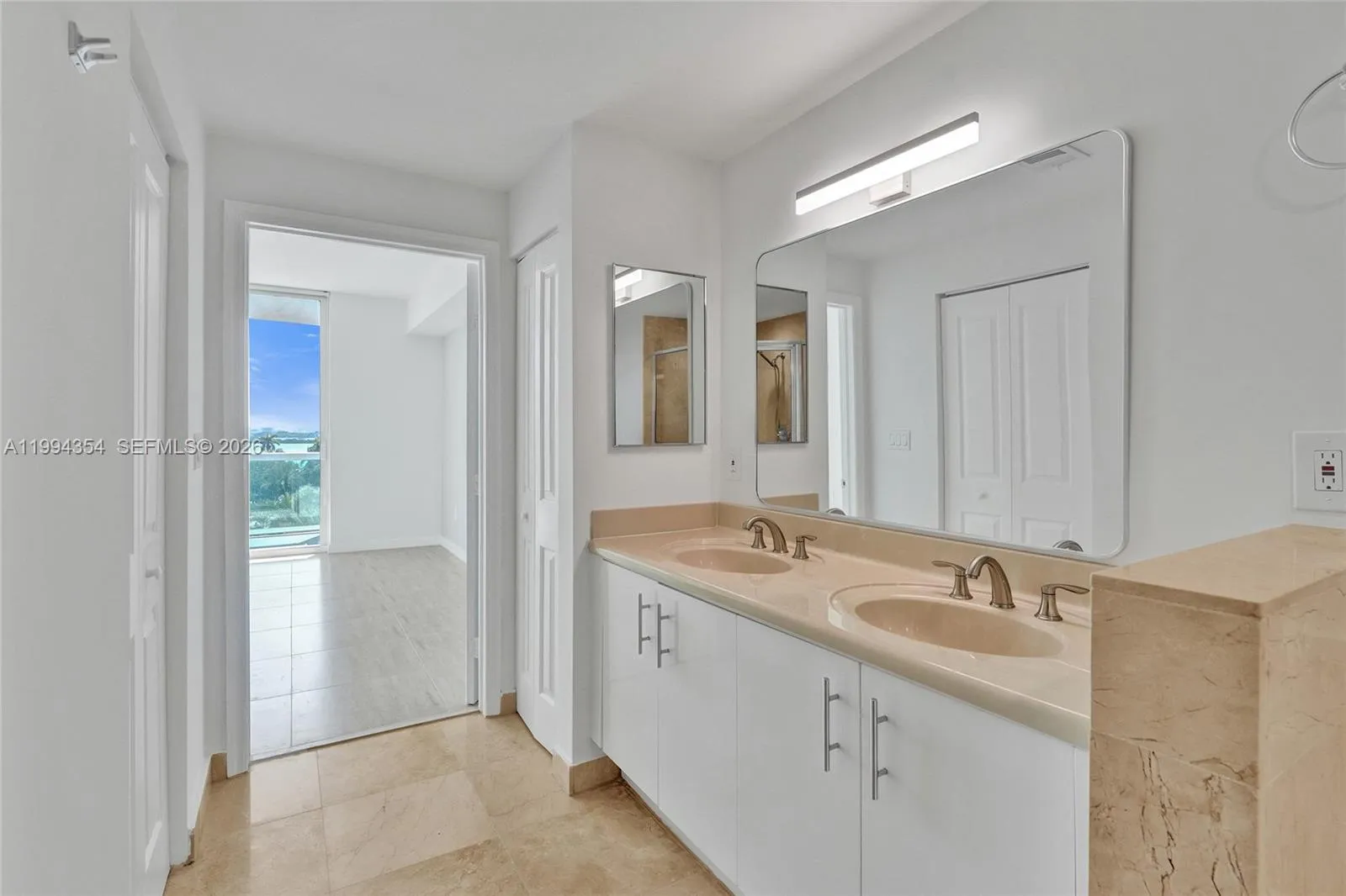 7900 Harbor Island Dr 711, North Bay Village, Flor, North Bay Village, Florida 33141, 2 Bedrooms Bedrooms, ,2 BathroomsBathrooms,Residential Lease,For Rent,7900 Harbor Island Dr 711, North Bay Village, Flor,A11994354