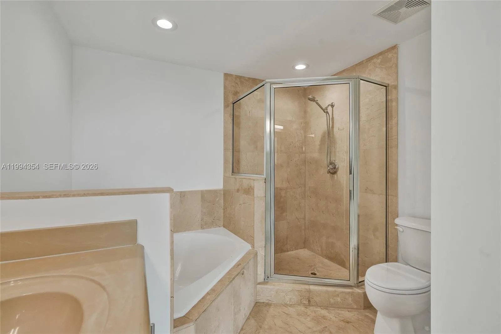7900 Harbor Island Dr 711, North Bay Village, Flor, North Bay Village, Florida 33141, 2 Bedrooms Bedrooms, ,2 BathroomsBathrooms,Residential Lease,For Rent,7900 Harbor Island Dr 711, North Bay Village, Flor,A11994354