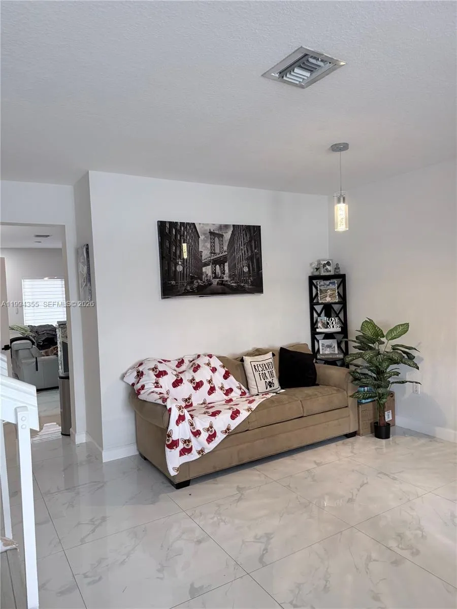 8470 Sw 150th Ave 6, Miami, Florida 33193, Miami, Florida 33193, 3 Bedrooms Bedrooms, ,2 BathroomsBathrooms,Residential Lease,For Rent,8470 Sw 150th Ave 6, Miami, Florida 33193,A11994355