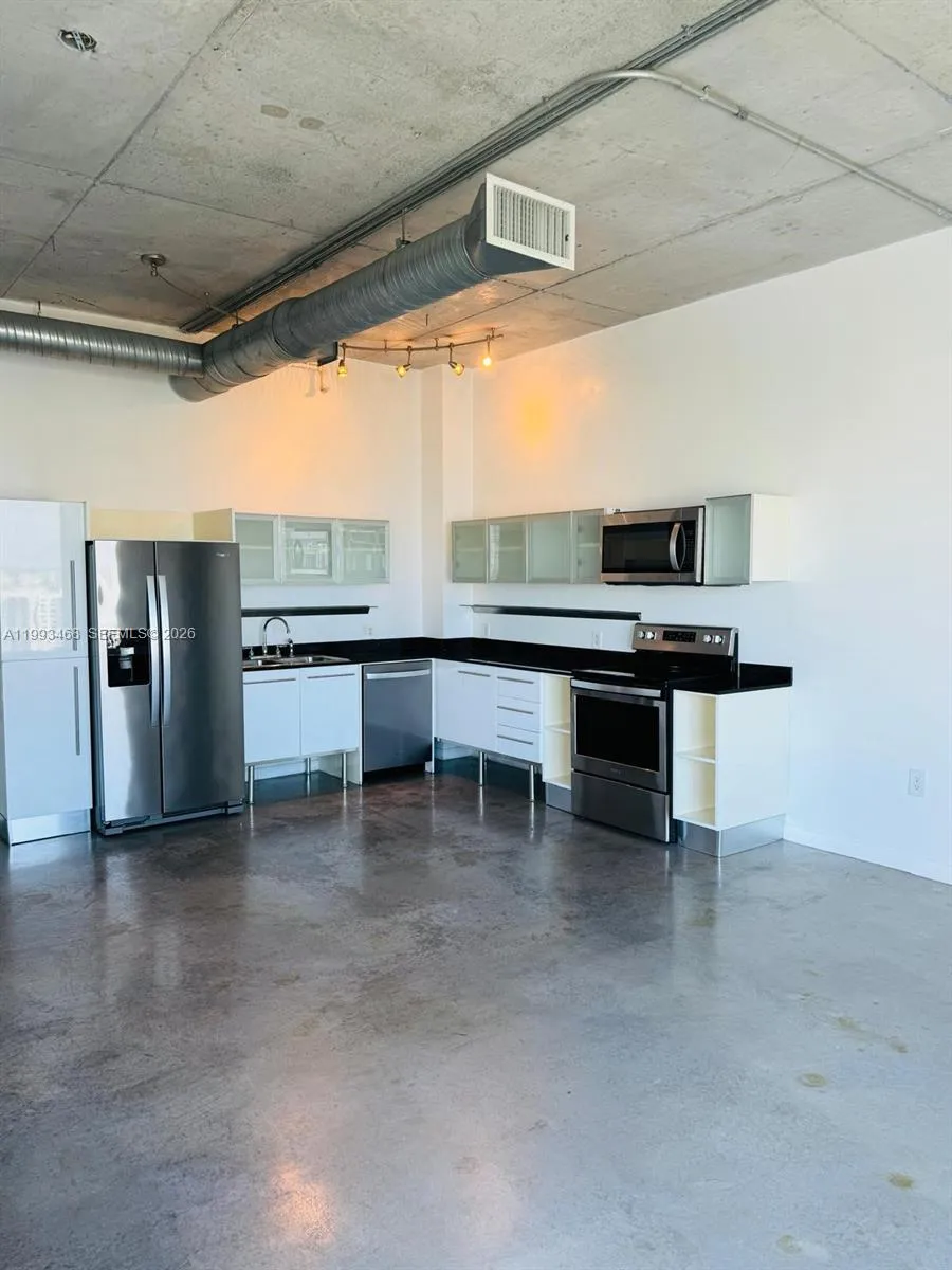 10 Sw South River Dr 1710, Miami, Florida 33130, Miami, Florida 33130, 1 Bedroom Bedrooms, ,1 BathroomBathrooms,Residential Lease,For Rent,10 Sw South River Dr 1710, Miami, Florida 33130,A11993468