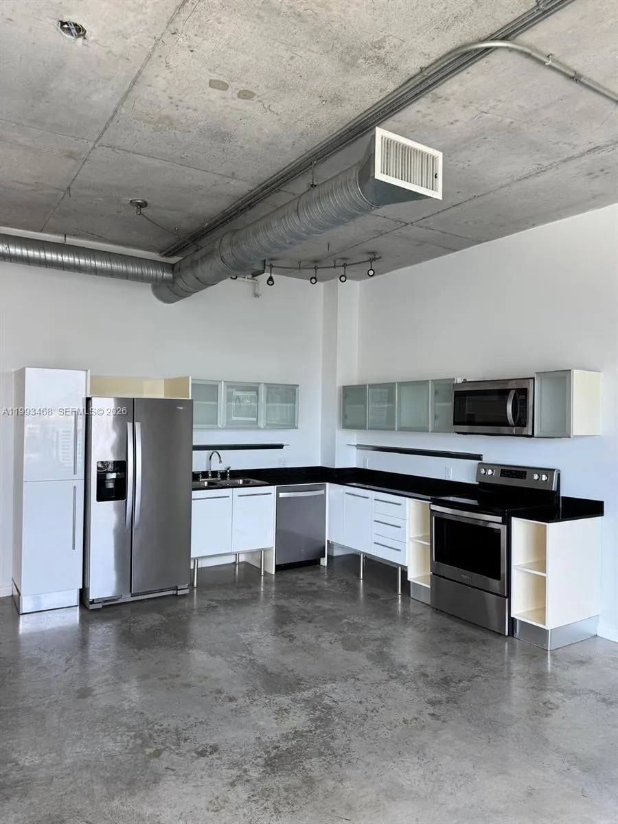 10 Sw South River Dr 1710, Miami, Florida 33130, Miami, Florida 33130, 1 Bedroom Bedrooms, ,1 BathroomBathrooms,Residential Lease,For Rent,10 Sw South River Dr 1710, Miami, Florida 33130,A11993468