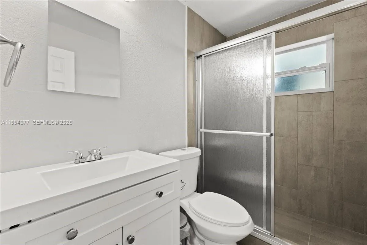 620 Sw 10th St 1, Fort Lauderdale, Florida 33315, Fort Lauderdale, Florida 33315, 2 Bedrooms Bedrooms, ,1 BathroomBathrooms,Residential Lease,For Rent,620 Sw 10th St 1, Fort Lauderdale, Florida 33315,A11994377