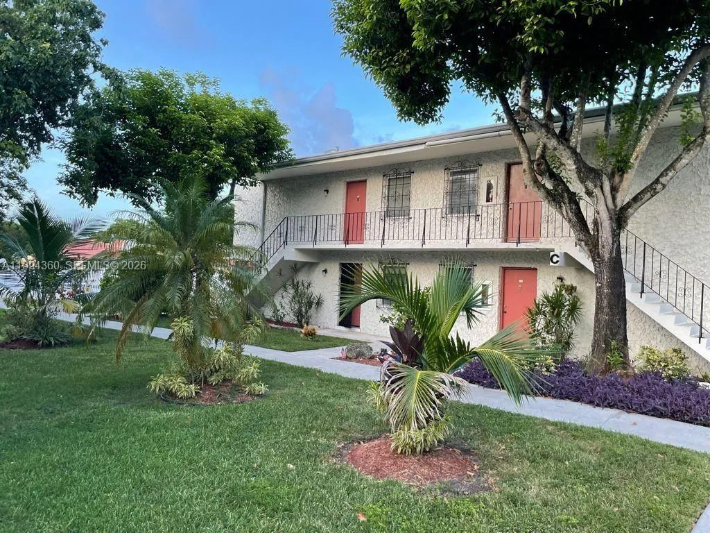 8701 Sw 141st St C5, Palmetto Bay, Florida 33176, Palmetto Bay, Florida 33176, 1 Bedroom Bedrooms, ,1 BathroomBathrooms,Residential Lease,For Rent,8701 Sw 141st St C5, Palmetto Bay, Florida 33176,A11994360