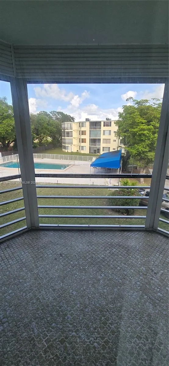 1201 Ne 191st St G306, Miami, Florida 33179, Miami, Florida 33179, 1 Bedroom Bedrooms, ,1 BathroomBathrooms,Residential,For Sale,1201 Ne 191st St G306, Miami, Florida 33179,A11994370