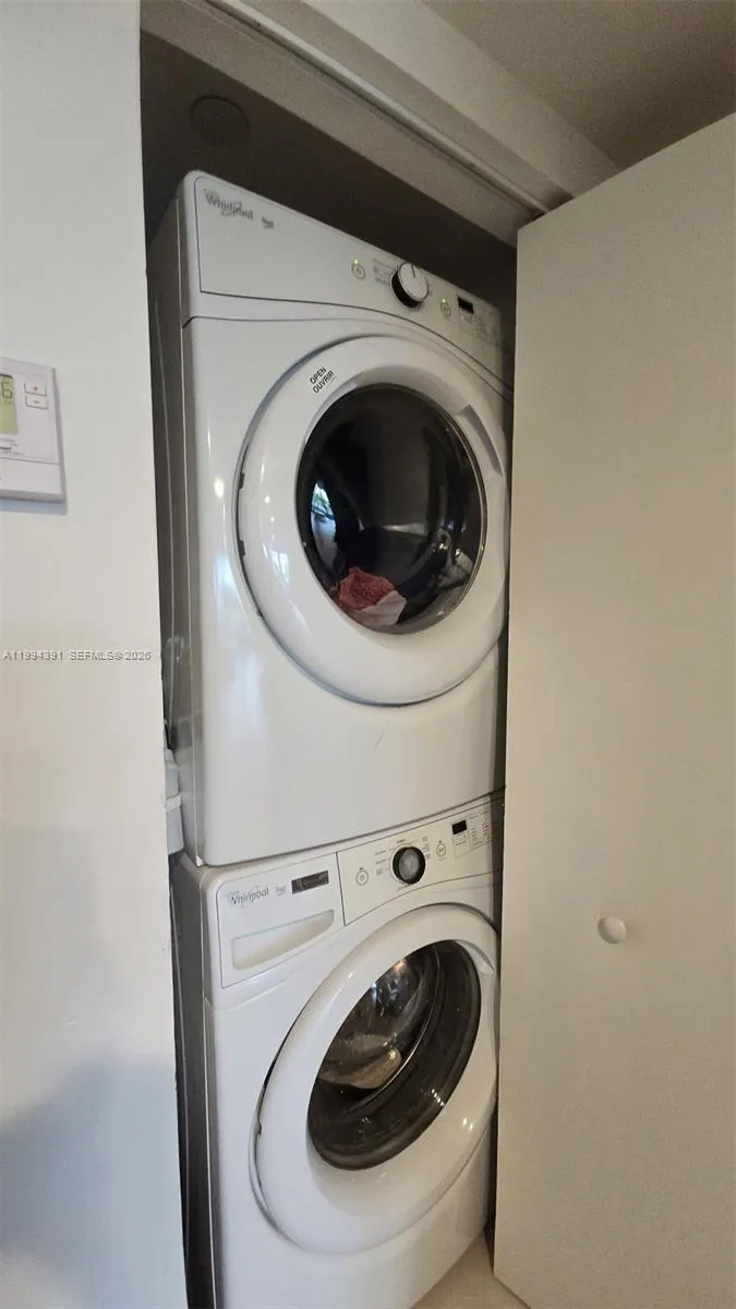 9261 E Bay Harbor Dr 402, Bay Harbor Islands, Flor, Bay Harbor Islands, Florida 33154, 2 Bedrooms Bedrooms, ,2 BathroomsBathrooms,Residential Lease,For Rent,9261 E Bay Harbor Dr 402, Bay Harbor Islands, Flor,A11994391