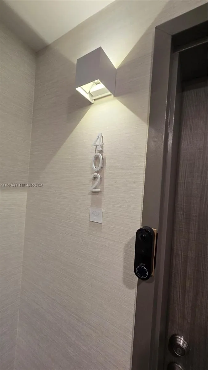 9261 E Bay Harbor Dr 402, Bay Harbor Islands, Flor, Bay Harbor Islands, Florida 33154, 2 Bedrooms Bedrooms, ,2 BathroomsBathrooms,Residential Lease,For Rent,9261 E Bay Harbor Dr 402, Bay Harbor Islands, Flor,A11994391