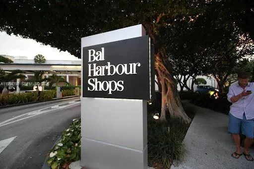 9261 E Bay Harbor Dr 402, Bay Harbor Islands, Flor, Bay Harbor Islands, Florida 33154, 2 Bedrooms Bedrooms, ,2 BathroomsBathrooms,Residential Lease,For Rent,9261 E Bay Harbor Dr 402, Bay Harbor Islands, Flor,A11994391