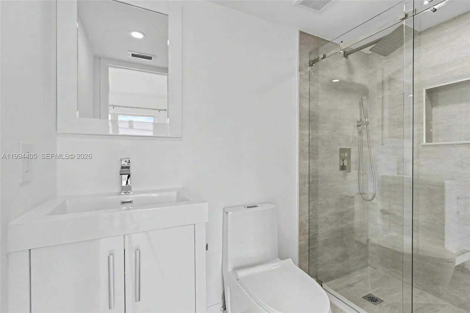 1220 71st St 35, Miami Beach, Florida 33141, Miami Beach, Florida 33141, 1 Bedroom Bedrooms, ,2 BathroomsBathrooms,Residential Lease,For Rent,1220 71st St 35, Miami Beach, Florida 33141,A11994405