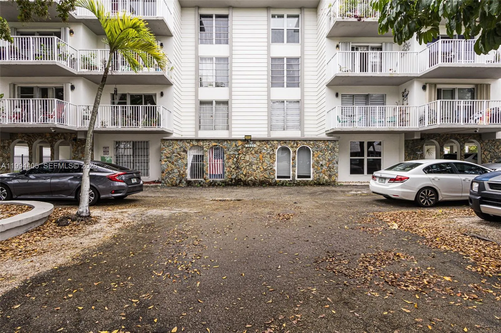 1220 71st St 35, Miami Beach, Florida 33141, Miami Beach, Florida 33141, 1 Bedroom Bedrooms, ,2 BathroomsBathrooms,Residential Lease,For Rent,1220 71st St 35, Miami Beach, Florida 33141,A11994405