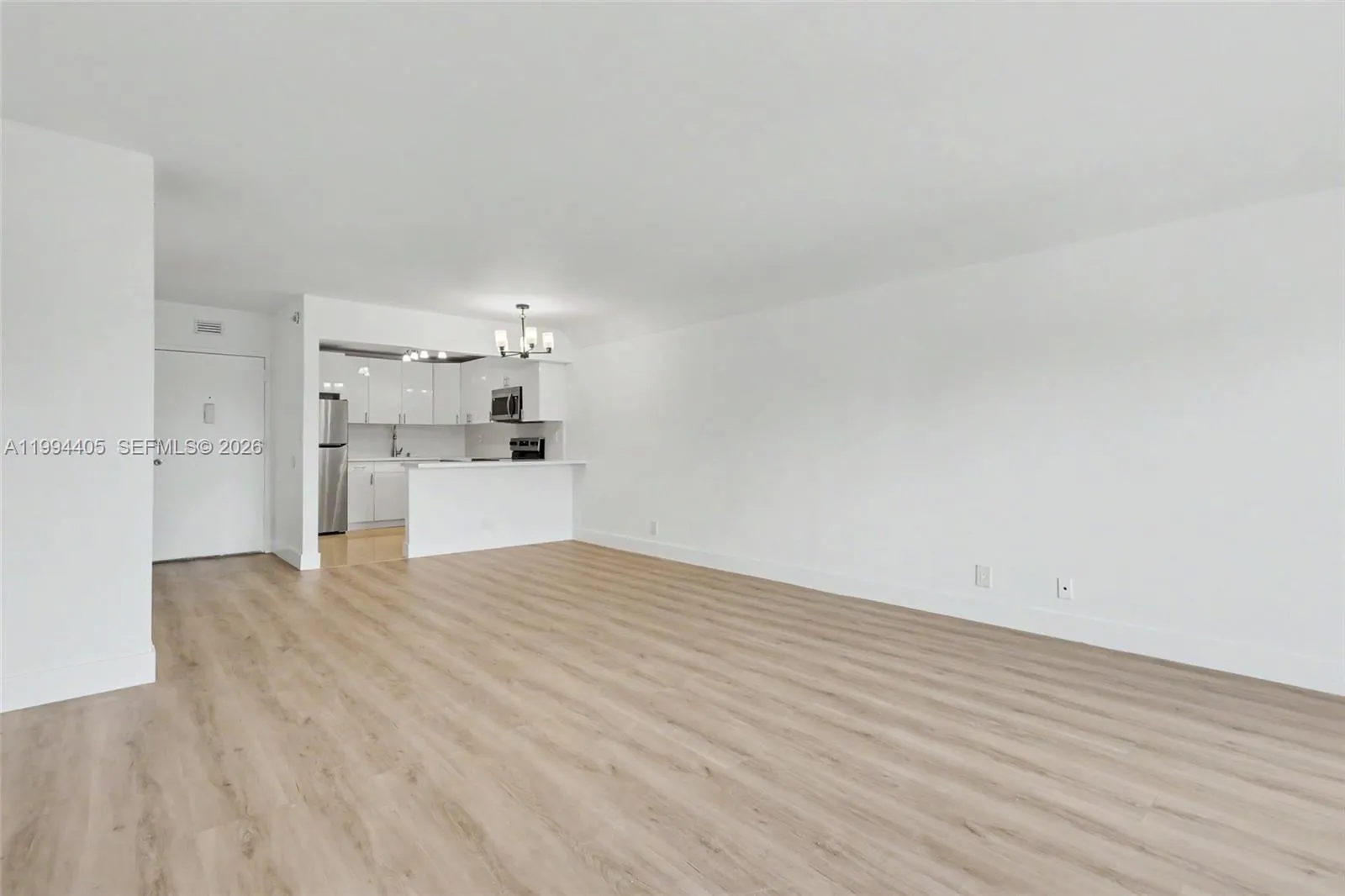 1220 71st St 35, Miami Beach, Florida 33141, Miami Beach, Florida 33141, 1 Bedroom Bedrooms, ,2 BathroomsBathrooms,Residential Lease,For Rent,1220 71st St 35, Miami Beach, Florida 33141,A11994405