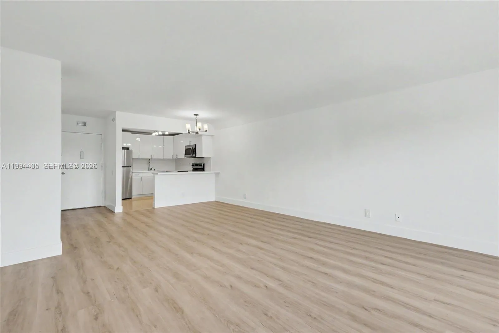 1220 71st St 35, Miami Beach, Florida 33141, Miami Beach, Florida 33141, 1 Bedroom Bedrooms, ,2 BathroomsBathrooms,Residential Lease,For Rent,1220 71st St 35, Miami Beach, Florida 33141,A11994405